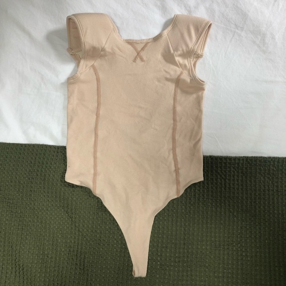 Urban Outfitters Padded Exposed Seam Bodysuit - Picture 1 of 6